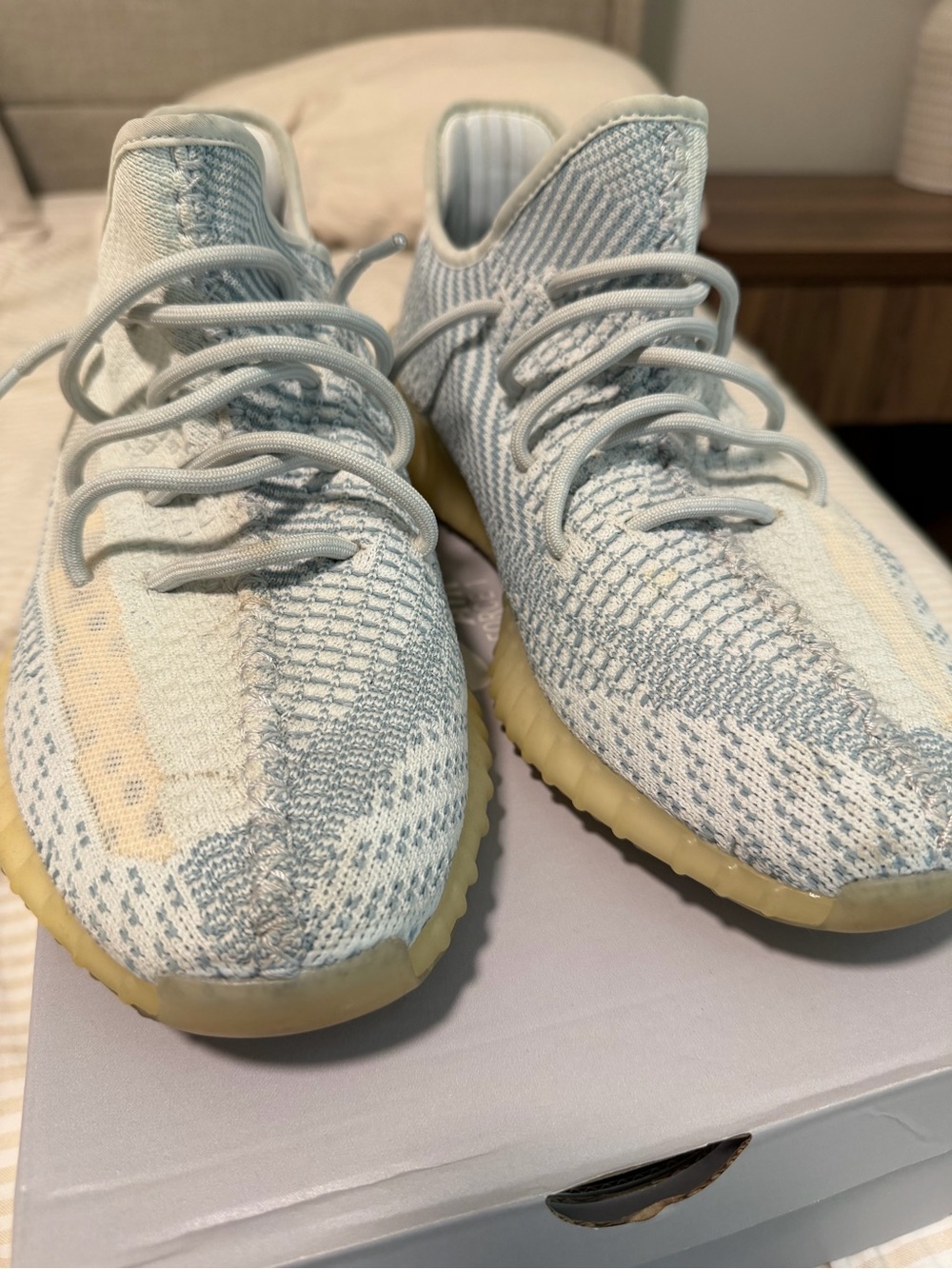 Yeezy cloud white size 11M